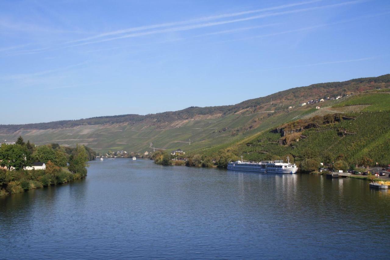Weingut Mathy-Schanz Osann-Monzel ภายนอก รูปภาพ